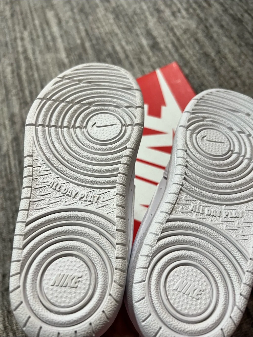 Nike Court Borough Mid 2 'Triple White Size 12c